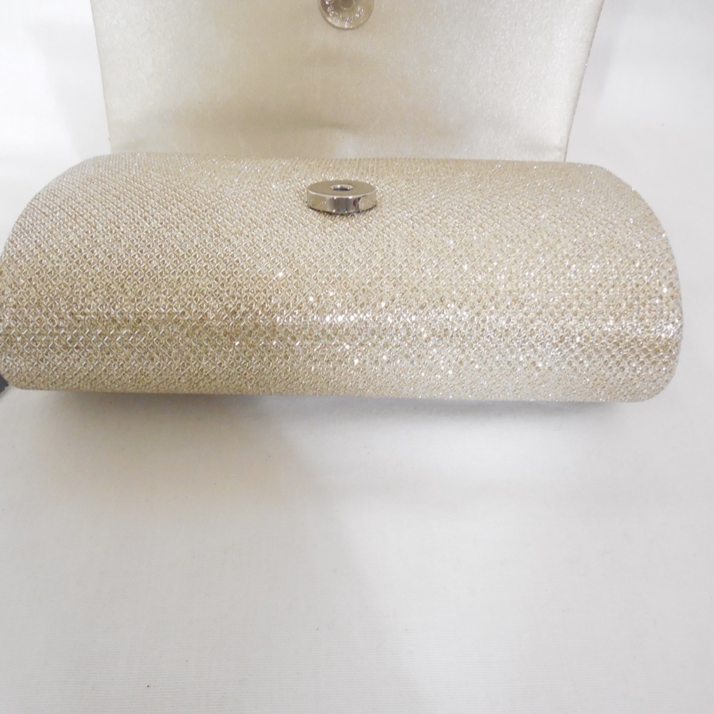 INC Gold Glitter Bow Clutch - Picture 4 of 8